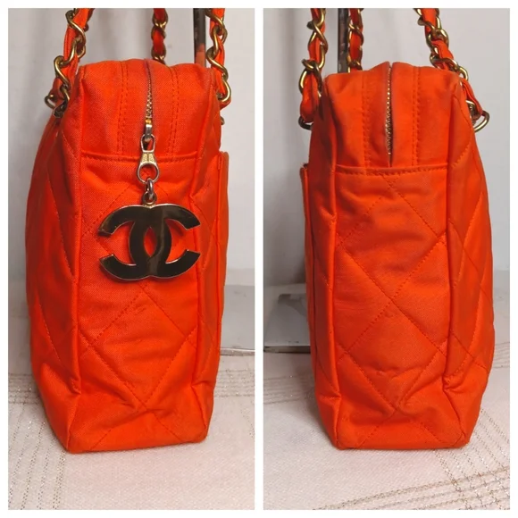 CHANEL ✨️ VINTAGE QUILTED RED/ORANGE NYLON SHOULDER BAG - Picture 10 of 15